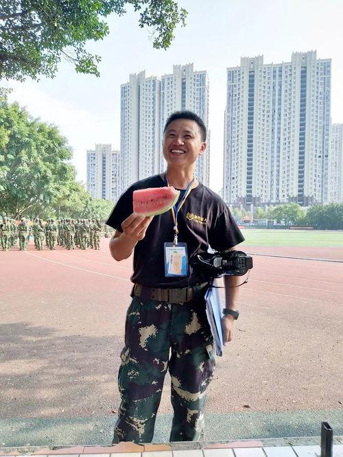 小曾吃瓜,揭秘娱乐圈那些不为人知的幕后故事