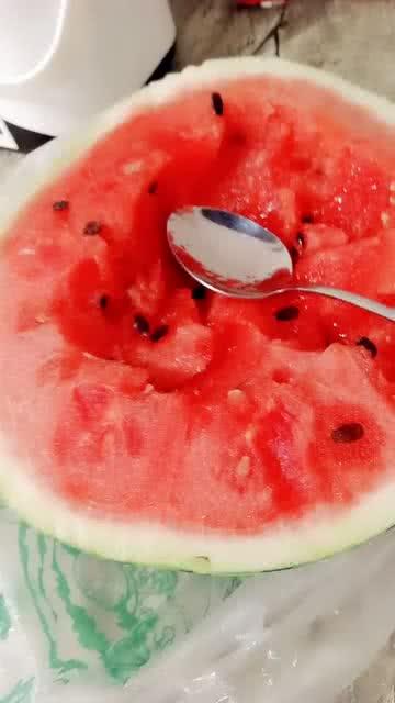 中午吃瓜吗,吃瓜时光,轻松一“瓜”