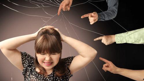 东莞小姐姐吃瓜