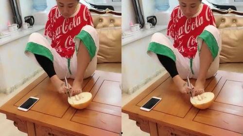 一人吃半个瓜,品味生活小确幸