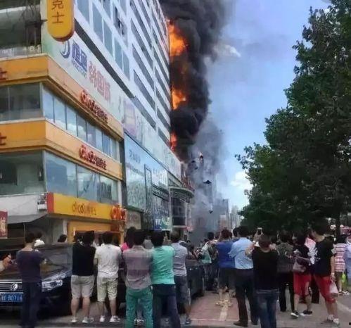 朝阳广场吃瓜事件