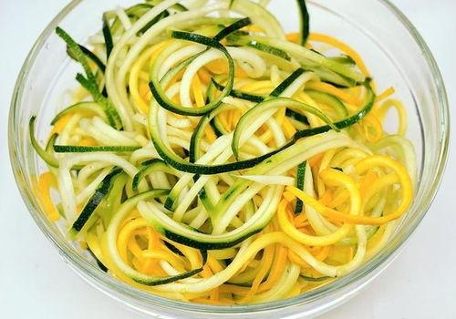 吃瓜面圣,揭秘网络热词背后的文化现象